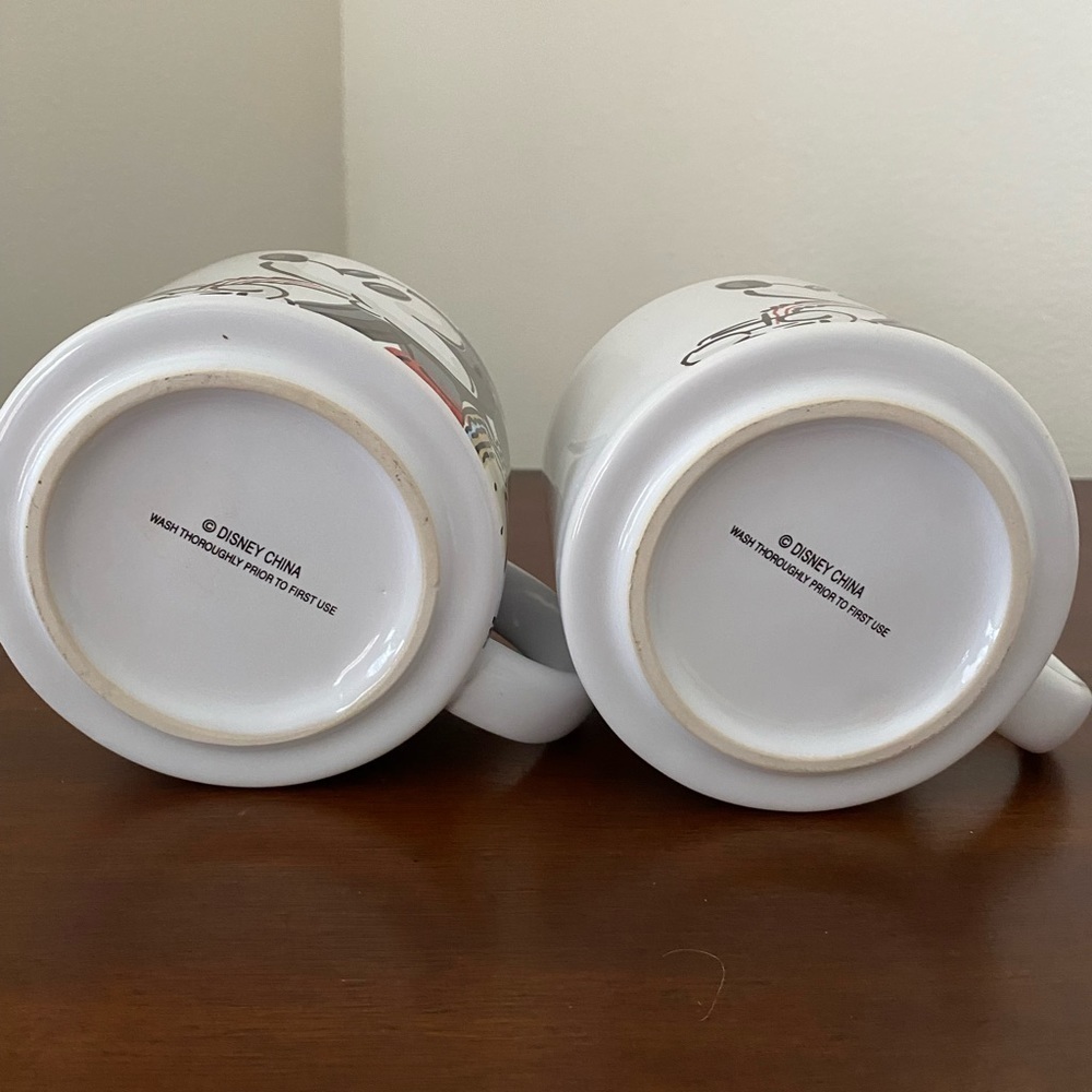 Disney Mickey Mouse Oversized Ceramic Mugs – Set of 2 - Picture 3 of 3